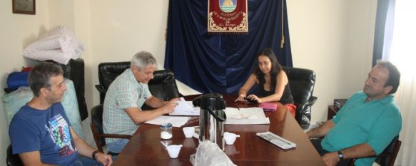 Concejales de Izquierda Unida durante su encierro. // CharryTV Concejales de Izquierda Unida durante su encierro. // CharryTV