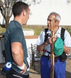 Súper Paco no faltó a la cita. Tiene 74 años y es conocido por sus hazañas a nivel nacional. // CharryTV