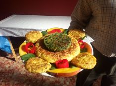 Enrique Paulete consiguió el segundo premio por la elaboración de distintas tortillas. // CharryTV