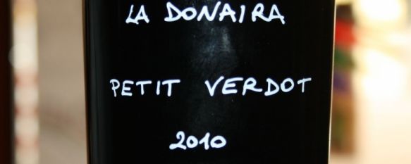 El vino rondeño La Donaira Petit Verdot 2010, en la final del concurso ‘Nariz de Oro’, El caldo se ha posicionado como uno de los mejores en la categoría de tintos con más de nueve meses de crianza, 27 Nov 2012 - 19:22