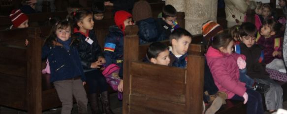 Alumnos de Infantil del Colegio Virgen de la Paz visitan el Ayuntamiento, El centro está desarrollando durante estos días una serie de actos con motivo del Día de la Constitución, 04 Dec 2012 - 14:41