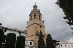 Colegiata de Santa María La Mayor, cuya torre conquistó al creador de la prensa amarilla. // CharryTV