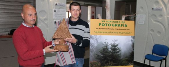 Francisco José Vázquez, ganador del VII Concurso de Fotografía Serranía de Ronda, La imagen premiada muestra el sendero del paseo de los pinsapares de Genalguacil, 26 Dec 2012 - 20:14