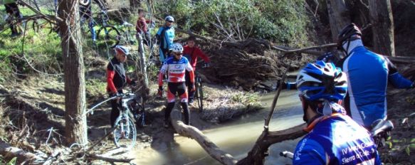 Una de las pruebas deportivas que se organizaron. // Peña Ciclista Alcalá del Valle