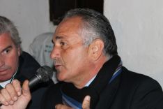 El mítico Rafael Gordillo, durante su intervención en el acto. // CharryTV