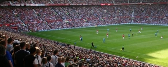 Old Trafford, mítico estadio en el que disputa sus partidos como local el Manchester United. // CharryTV