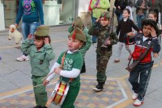 Los pequeños legionarios han entonado del himno de La Legión en varios momentos. // CharryTV