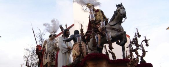 Nuestro Padre Jesús del Prendimiento, instantes después de su salida procesional. // CharryTV