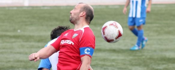 El C.D. Ronda pasó por encima del Alhaurín de la Torre y ya suma cinco triunfos consecutivos, Corbacho, Chikini y Humberto materializaron en la segunda mitad los tantos de una plácida victoria del conjunto que entrena Alessandro Pierini, 28 Mar 2013 - 17:20