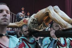 Cristo de la Buena Muerte, portado por Caballeros Legionarios del IV Tercio Alejandro Farnesio. // CharryTV