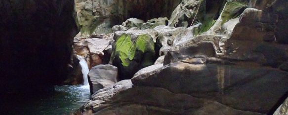 Un hombre fallece en el Cañón de las Buitreras mientras hacía barranquismo, Desde la Federación Andaluza de Espeleología afirman que el permiso para realizar esta ruta sólo se expide a partir del 15 de julio, 21 May 2013 - 10:29