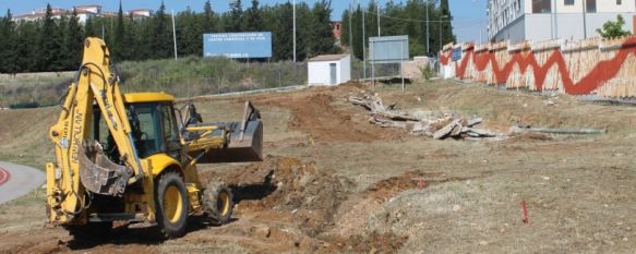 Comienzan los trabajos para la construcción del nuevo skate park y nueve pistas de petanca, Se trata de la única inversión que contemplan los presupuestos municipales para el presente ejercicio, por un importe de 183.000 euros, 23 May 2013 - 19:28