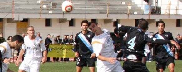 Los rondeños se impusieron 2-0 en el partido de la primera vuelta disputado en la Ciudad Deportiva. // Miguel Ángel Navarro Mamely