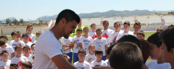 Nolito, Curro Harillo y Alberto González, atracciones del I Campus de Fútbol de la Serranía , Se desarrolla desde esta mañana en la Ciudad Deportiva con la participación de 130 niños de entre 3 y 14 años , 28 Jun 2013 - 20:54