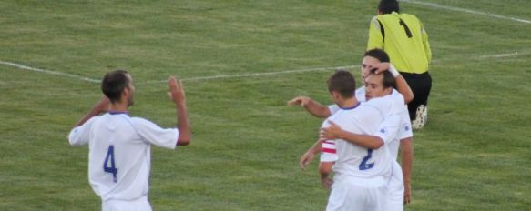 Un solitario gol de Cantos da al C.D. Ronda su primera victoria de la pretemporada, El conjunto de Alfonso López Simarro se impuso por la mínima en un aburrido encuentro al Puerto Malagueño, de División de Honor, 09 Aug 2013 - 00:09