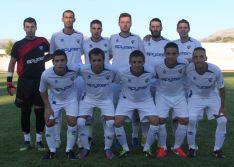 Once inicial que dispuso el técnico Alfonso López Simarro. // José Juan Morales