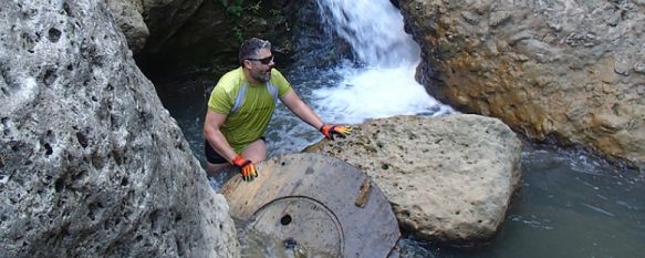 Para finalizar con la limpieza de la zona se establecieron cautro grupos de voluntarios. // CharryTV