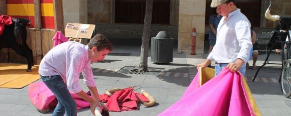 Unos diez alumnos de la Escuela Taurina participan en esta actividad. // CharryTV