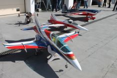 La exhibición ha contado con tres aviones de radiocontrol. // CharryTV