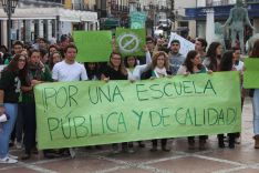 Los alumnos a su llegada a la plaza del Socorro. // CharryTV