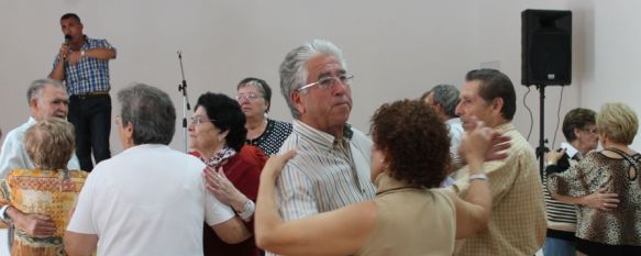 Ronda celebra el Día Internacional del Mayor, Se han organizado diferentes actividades durante toda la jornada, como baile o una muestra de toreo de salón, 25 Oct 2013 - 17:12