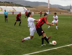 Víctor Rueda consiguió el primer tanto local y fue clave en la victoria. // Miguel Ángel Mamely