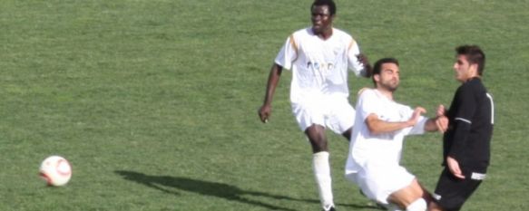 El C.D. Ronda vuelve a puestos de Promoción tras vencer al líder, El conjunto rondeño se impuso al Alhaurín de la Torre C.F. en un partido épico y con la Ciudad Deportiva llena hasta la bandera. , 25 Apr 2011 - 22:49