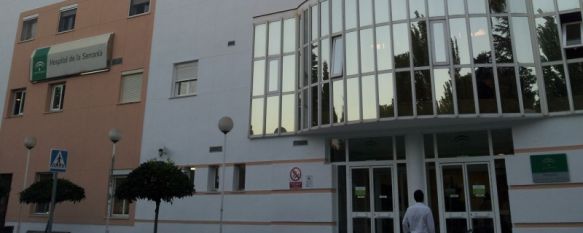 Detienen a un hombre que se disfrazó de médico para robar en el hospital de Ronda , El presunto ladrón, de 44 años de edad, acababa de recibir el alta hospitalaria tras sufrir un accidente de tráfico, 20 Nov 2013 - 17:53