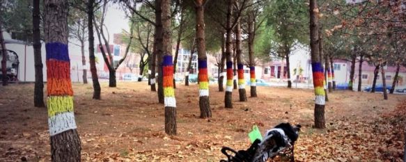 Una modesta recreación del Bosque Animado de Oma en el polígono El Fuerte, El Ayuntamiento de Ronda copia la idea del pintor vizcaíno Agustín Ibarrola para el parque canino, en el que se han invertido 9.000 euros, 17 Dec 2013 - 18:12