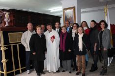 Miembros de la hermandad en el acto de presentación. // CharryTV