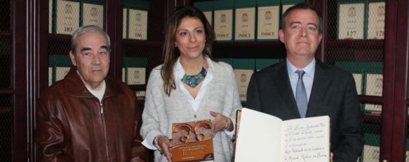 Manuel Garrido presenta su libro, ‘Honores y Distinciones de la Ciudad de Ronda’, La obra recopila antecedentes históricos, así como distinciones y títulos nobiliarios de la ciudad, 07 Feb 2014 - 10:23