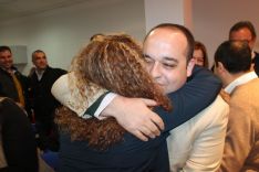 Teresa Valdenebro y Alberto Orozco una vez finalizada las votaciones. // CharryTV