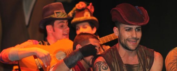 Carnaval de Ronda 2014: La esencia fina viene en frasco pequeño , Las agrupaciones locales demostraron su potencial en la Gala celebrada en el Teatro Municipal Vicente Espinel, 08 Mar 2014 - 03:07