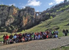 Más de 60 personas acompañadas por sus mascotas participaron en la actividad. // CharryTV