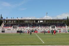 Alrededor de un millar de aficionados han presenciado el encuentro en la Ciudad Deportiva. // CharryTV