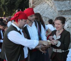 Todos los rondeños y visitantes están invitados a formar parte del pasacalles. // CharryTV