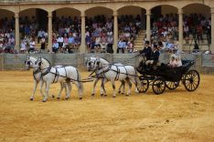Los festejos taurinos y el Concurso de Enganches llenaron la plaza de toros. // CharryTV