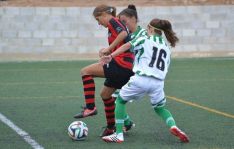 Debut de Auxi con el CD Algaidas ante el Real Betis. // David Ligero