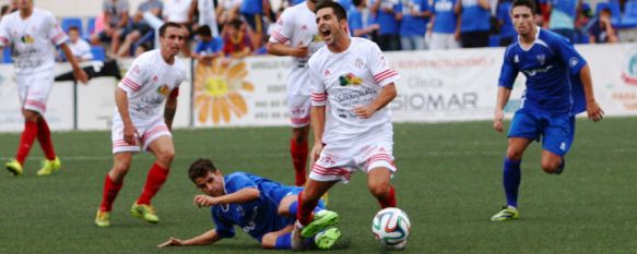 Remontada del CD Ronda ante el Atlético Melilla con triplete de Raúl Segura (4-2), Los rondeños suman ya quince puntos y se mantienen en la quinta posición, muy cerca de la promoción de ascenso, 12 Oct 2014 - 14:38