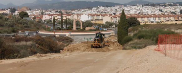 Fomento asegura que los accesos a Ronda finalizarán en un plazo inferior a cinco meses, La actuación se está llevando a cabo a lo largo de 6,4 kilómetros de circunvalación , 20 Nov 2014 - 19:56