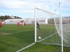 Nereo materializó el momentáneo empate a uno en esta acción.  // Miguel Ángel Mamely