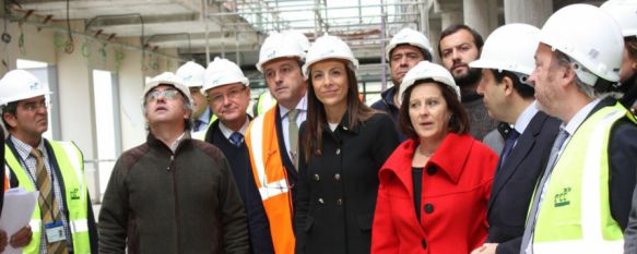 Retoman las obras del Hospital pero siguen sin poner fecha exacta para su finalización, La consejera de Salud de la Junta, María José Sánchez, ha visitado las instalaciones, que cuentan con un presupuesto de 48,5 millones de euros, 03 Dec 2014 - 20:26