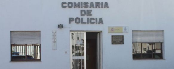 Desarticulan en Ronda un punto de venta de cocaína, La Policía Nacional ha detenido a un hombre, de 58 años de edad, y una mujer, de 40 años, por un supuesto delito de tráfico de drogas, 04 Dec 2014 - 16:11