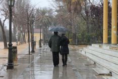 La nieve ha cuajado en pocas zonas de la ciudad. // CharryTV