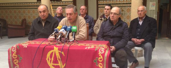 Los miembros de la comisión afirman no entender la posción de la Real Maestranza de Caballería de Ronda. // CharryTV