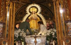 La Hermandad de la Virgen de la Paz abrió las puertas de la Iglesia para que los legionarios pudieran despedirse de la Patrona. // CharryTV