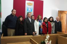 La comisión gestora de Serrato también ha recibido a la presidenta. // CharryTV