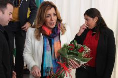 Susana Díaz ha recibido hoy numerosas muestras de cariño. // CharryTV