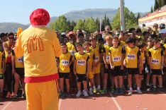 La carrera de los 101 Kilómtros Infantiles ha tenido calentamiento previo. // CharryTV