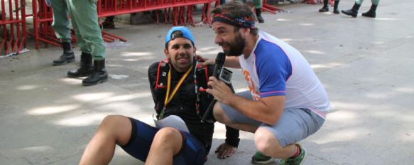 El ceutí Claudio Alarcón, Farolillo Rojo de la XVIII edición de los 101 Kilómetros, La Legión homenajeó a Catalina Pardo, la abuela Nina, que realizó los últimos metros del recorrido junto a su familia , 10 May 2015 - 14:31